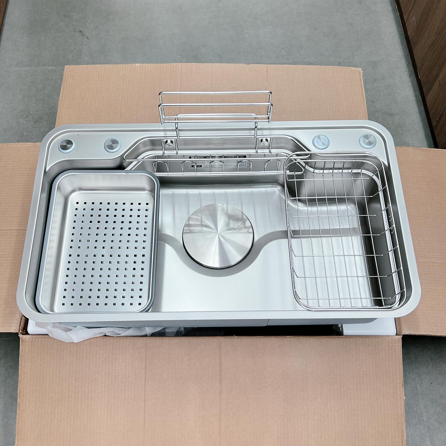 Chậu rửa bát 1 hố Sensuto XLG8248TS ( inox chống xước ) - Ảnh 5