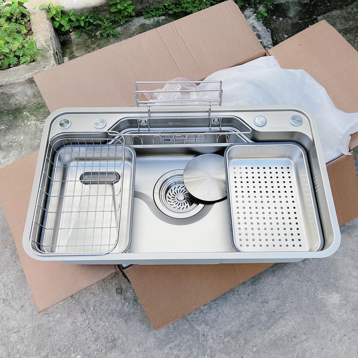 Chậu rửa bát 1 hố Sensuto XLG8248TS ( inox chống xước )